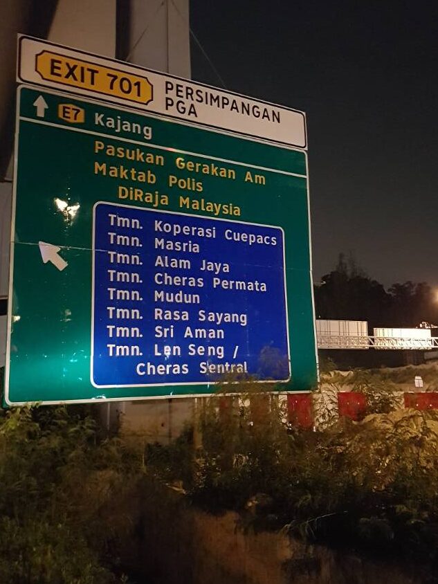 Signboard Highway Jalan Kajang