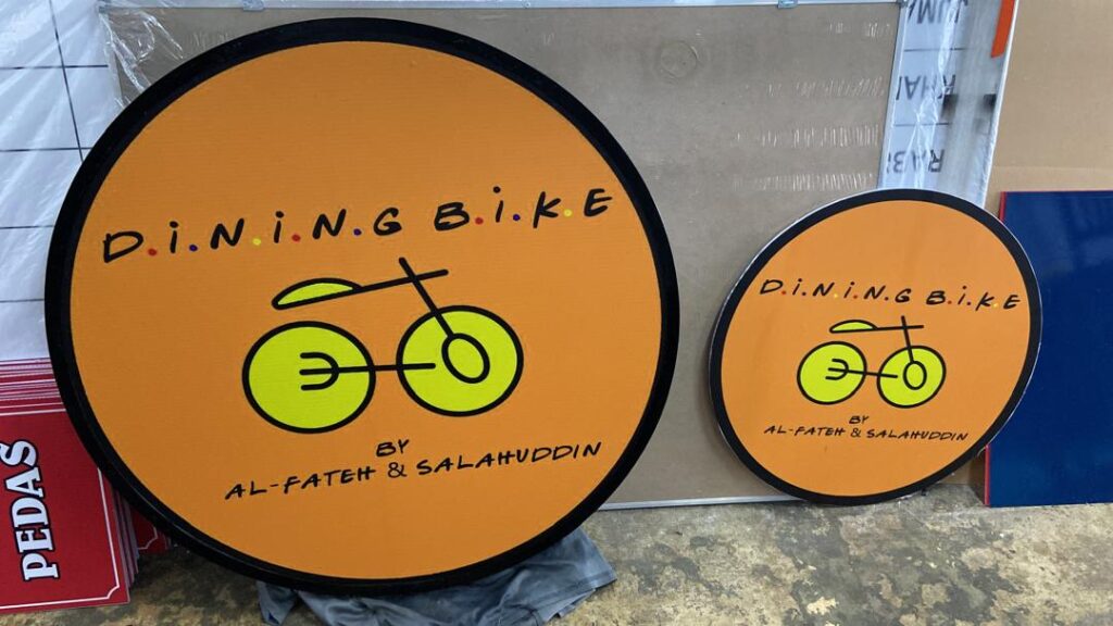 Dining Bike Round Signage