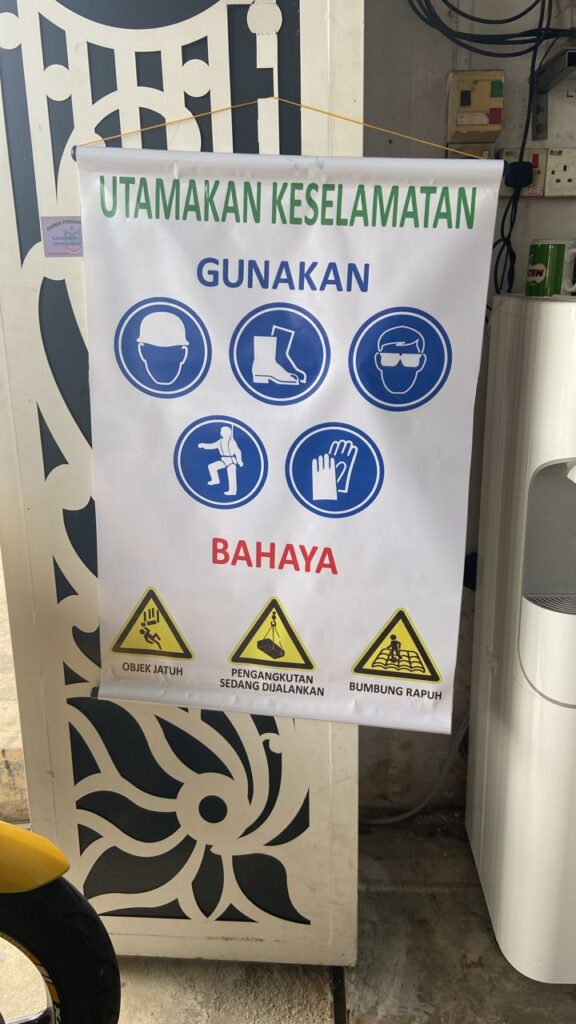 Bunting Dengan Tali Utamakan Keselamatan